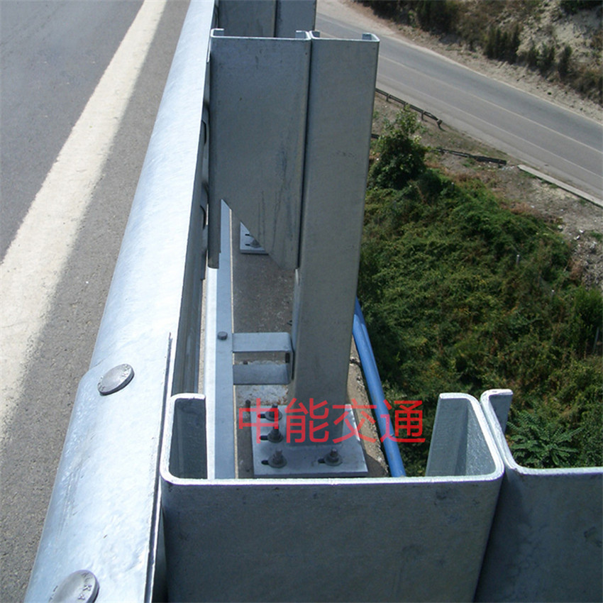 guardrail post C